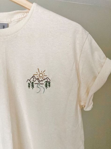 SUNRISE Tshirt Embroidery Design / Sun Rising Over Mountains Embroidered Landscape / Nature Lover Gift / the Great Outdoorsy Gift Men Women - Etsy Canada T shirt #tshirt t-shirt #t_shirt t shirts #tshirts t-shirts #t_shirts T shirt design #tshirtdesign T-shirt designs #t_shirtdesign T shirts designs #tshirtsdesigns 6.254 Cute Shirt Embroidery Ideas, Mountain Embroidery Tshirt, Unisex Embroidery Designs, Outdoorsy Tshirt Design, Diy Shirt Embroidery Ideas, Tshirt With Embroidery, Sweatshirt Embroidery Diy Easy, Embroidered Tshirt Mens, Nature Inspired Embroidery