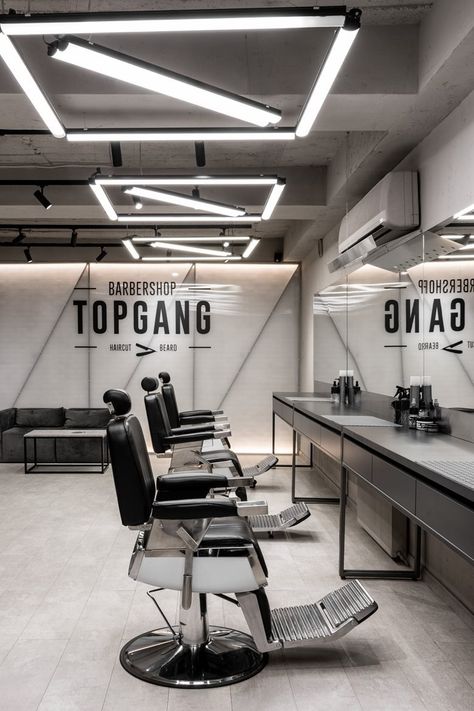 Haircut Salon Design, Barbershop Lighting, Barber Shop Lighting, Modern Barber Shop Ideas Interior Design, Barber Shop Design, Barber Shop Pictures, Modern Barber Shop, Barber Store, Barbershop Design Interior