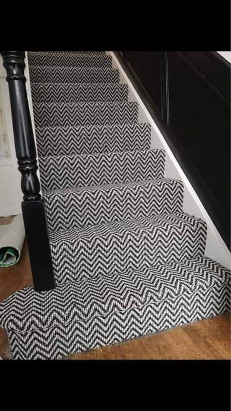 Chevron Carpet Stairs, Stairs Landing Ideas, Monochrome Hallway, Stairs Entryway, Black And White Hallway, Stair Carpets, Stairs And Hallway Ideas, Black And White Stairs, Black And White Carpet