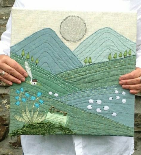 Landscape Quilt Patterns Free, Fabric Landscape Art, Sewing Landscapes, Quilt Mural, Embroidery Landscape Easy, Landscape Applique, Art Quilts Ideas, Applique Landscape, Fabric Collage Landscape