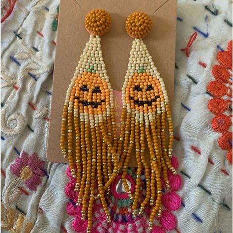 Lantern Jewelry, Halloween Beaded Earrings, Halloween Earrings Beaded, Halloween Beaded Jewelry, Seed Bead Art, Fall Bead, Diy Seed Bead Earrings, Jewelry Halloween, Halloween Beads