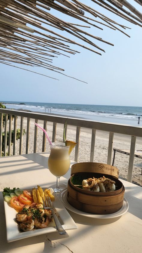 Yummy lunch by the beach with an amazing view Goa Beach Aesthetic Photos, Goa Pics Ideas, Goa Beach Snap, Goa Images, Goa Snaps, Goa Pics, Goa Aesthetic, Goa Airport, Goa Vibes