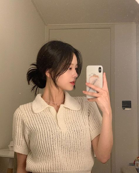 Ulzzang Long Hair, Aesthetic Korean Hairstyles, Korea Hairstyle, Korean Selfie, Korean Haircuts, Haircut Korean, Bangs Ponytail, Korean Haircut, Hair Inspiration Long