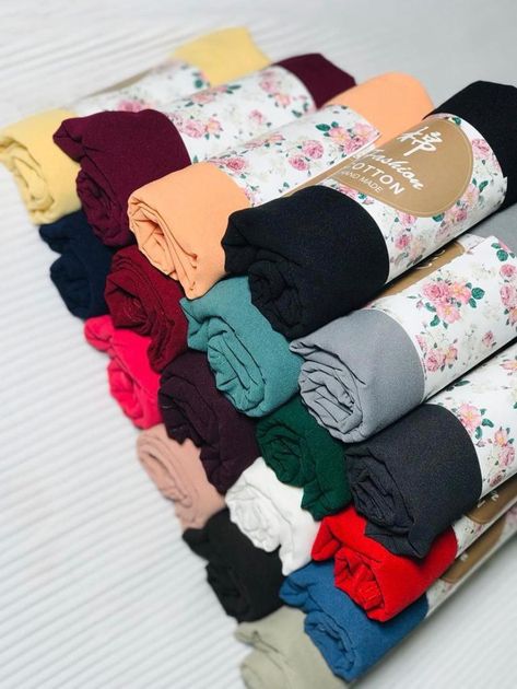 Hijab Colours, Georgette Hijab, Yarn Display, Hijab Shop, Hijab Colors, Color Knowledge, Bouquet Tutorial, Hijab Abaya, Colour Combinations Fashion