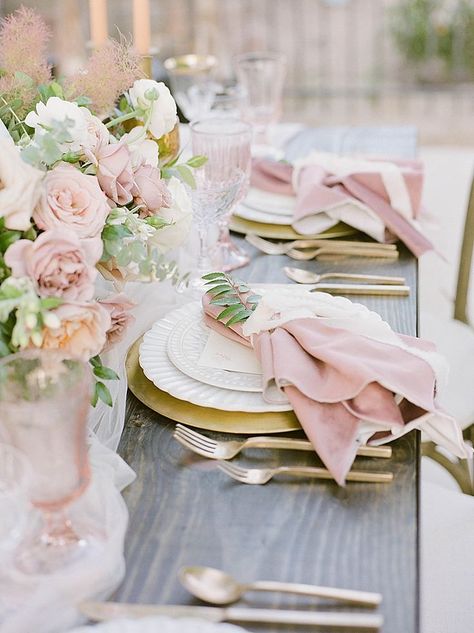 Romantic Wedding Ideas at Leoness Winery Wedding Table Pink, Inexpensive Wedding Flowers, Spring Wedding Decorations, Unique Wedding Flowers, Wedding Floral Centerpieces, Wedding Place Settings, Flower Centerpieces Wedding, Wedding Table Decorations, Rustic Chic Wedding