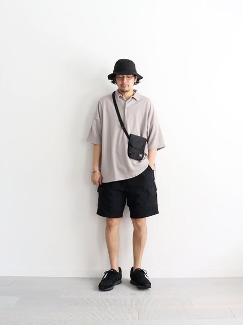 Boonie Hat Outfit Mens Fashion, Muji Outfit, Uniqlo Fits, Retro Vintage Outfits, Japan Outfit, Concept Clothing, Street Style Outfits Men, Guys Clothing Styles, Mens Outfit Inspiration