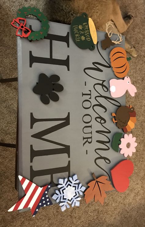 Changable Welcome Sign, Changeable Welcome Sign, Interchangeable Home Sign, Welcome To Our Home Sign, Our Home Sign, Snowmen Crafts, Hanger Ideas, Welcome Home Signs, Word Decor