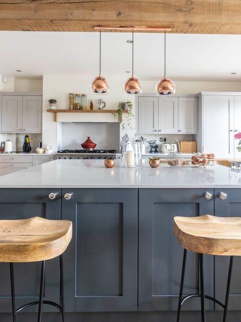 This kitchen hosts a natural oak frame in a contrast of pure grey and Downpipe, with a chrome handle. Quartz worktop in finish 20mm Carlisle with small chamfer sits comfortably within the ceramic Belfast sink and chrome tap. The range cooker and SMEG fridge sit perfectly within this kitchen design demonstrating the customer and Sherwin Hall design styles coming together. Downpipe Kitchen, Kitchen With Range Cooker, Range Cooker Kitchen, Quartz Worktop, Smeg Fridge, Belfast Sink, Chrome Taps, Kitchen Gallery, Range Cooker