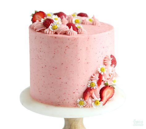 July 2020 - Sugar & Sparrow Strawberry Cakes Birthday, Strawberry Cake Decorations Design, Cake With Strawberry Decoration, Pretty Strawberry Cake, Pink Cake Decorating Ideas, Cute Strawberry Cake, Strawberry Cake Decorations, Summer Birthday Cake, Strawberry Layer Cakes