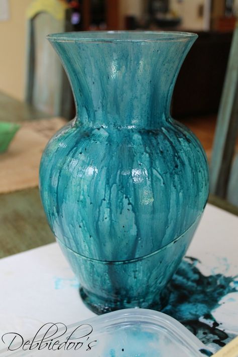 Coastal rit dye vase 1st coat Modge Podge Glass, Homemade Mod Podge Recipe, Coastal Vase, Mod Podge Glass, Diy Painted Vases, Mod Podge Projects, Blue Vases, Glassware Crafts, Decoupage Tutorial