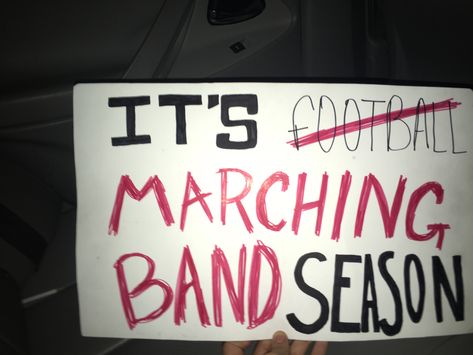 Marching Band Signs, Marching Band And Football Couples, Marching Band Crush, Marching Band Posters Ideas, Marching Band Aesthetic Flute, Marching Band Aesthetic Wallpaper, Marching Band Posters, Marching Band Couples, Marching Band Aesthetic