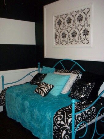 ! Turquoise Bedroom Decor, Preteen Bedroom, Turquoise Room, Bedroom Turquoise, Girls Room Design, Rooms Design, Girls Rooms, Large Window, Room Black