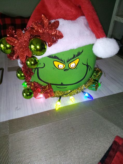 Laundry Pod Container Grinch, Gain Container Crafts, Tide Pod Container Reuse, Gain Pods Container Crafts, Tide Pods Container Crafts Christmas, Pod Container Crafts, Tide Pods Container Crafts Ideas, Tide Pods Container Crafts, Grinch Christmas Crafts