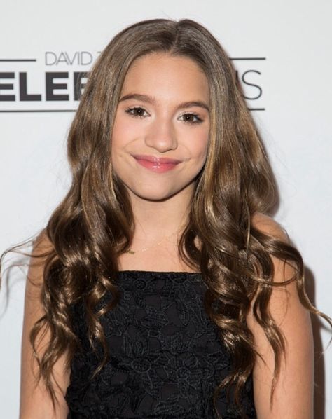 Mackenzie Ziegler at the "Daya By Zendaya Shoe Collection Launch" [2016] Mackenzie is so beautiful!!! Dance Moms Mackenzie Ziegler, Mckenzie Ziegler, Aldc Rares, Dance Moms Season 5, Mackenzie Ziegler Dance, Dance Moms Mackenzie, Dance Moms Moments, Law Roach, Dance Mums