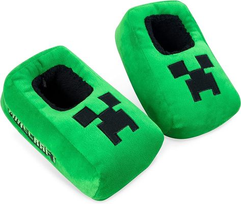 Minecraft Boys Slippers, 3D Novelty Slippers for Kids, Gifts for Boys (Green/Black, Large): Amazon.co.uk: Fashion Minecraft Merchandise, Backpack Drawing, Minecraft Gifts, Slippers For Kids, Backpack Art, Arts And Crafts Kits, Boys Slippers, Bubble Wands, Kids Slippers