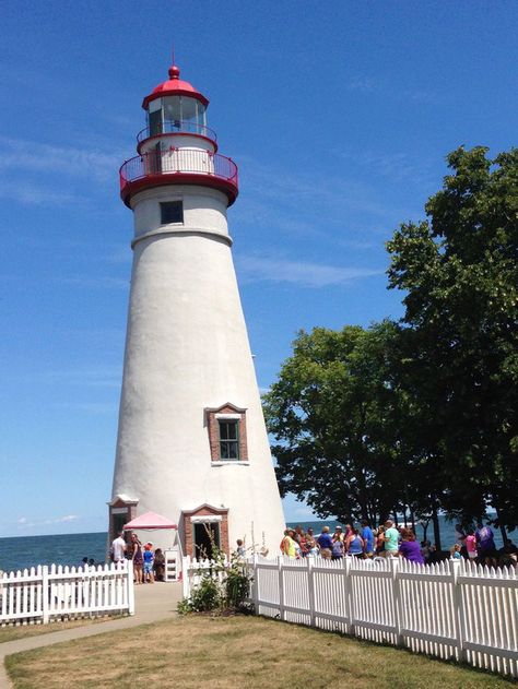 Lake Erie lighthouse tour: Explore beacons at Marblehead, Lorain, Fairport Harbor & more - cleveland.com Lake Erie Ohio, Marblehead Lighthouse, Queen Anne House, Erie Canal, Lighthouse Point, Lighthouse Pictures, Lighthouse Keeper, Cedar Point, Pier Fishing