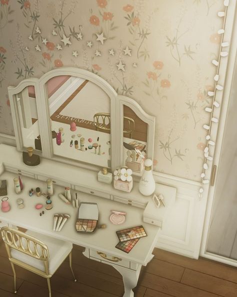 Pretty Bloxburg House Exterior, Bloxburg Canopy Bed Ideas, Bloxburg Fairycore Bedroom, Bloxburg Makeup Room Ideas, Sims Coquette House, Bloxburg Princess House, Coqquete Bloxburg House, Realistic Bloxburg House Colors, Bloxburg Makeup Desk Ideas