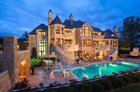 12 Luxury Dream Homes That Everyone Will Want To Live Inside Big Mansions Dream Homes, Inside Mansions, Big Beautiful Houses, Countertop Makeover, Big Mansions, Kaname Kuran, Mediterranean Mansion, French Country House Plans, Opulent Interiors