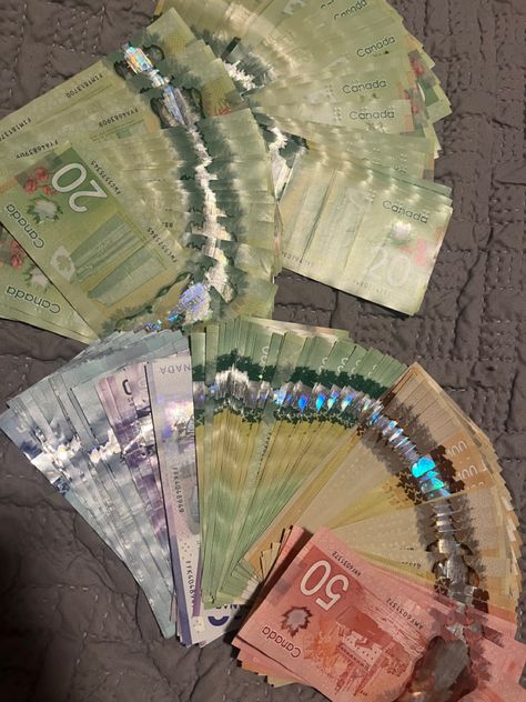 Stack Of Canadian Money, Money Aesthetic Canadien, Canadian Dollar Bills Aesthetic, Canada Dollar Snapchat Story, Flexing Canadian Money, Canadian Money Stacks, Money Aesthetic Canada, Canadian Dollar Bills, Canadian Money Aesthetic