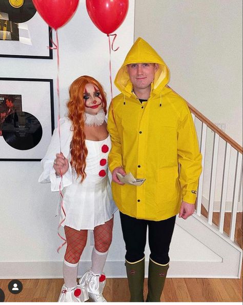 Halloween Basic Costumes, Halloween Customers For Couples, Red Head Halloween Costumes, It Costume, Halloween Customer, Matching Halloween Costumes, Duo Halloween Costumes, Couples Halloween Outfits, Cute Couple Halloween Costumes