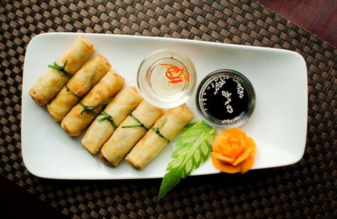 Deep Fried Spring Rolls, Sliced Cabbage, Thai Spring Rolls, Sliced Onion, Fried Spring Rolls, Glass Noodles, Spring Rolls, Dim Sum, Wheat Flour