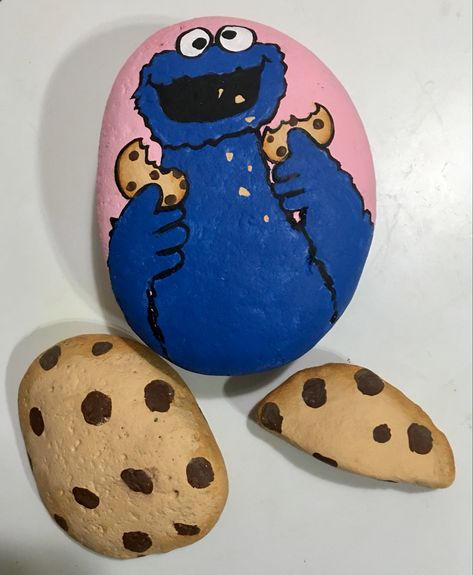 Happy Stone, Monster Rocks, Stone Paintings, Rock Animals, Happy Stones, Rock Ideas, Pet Rocks, Hand Painted Rocks, Painted Rock