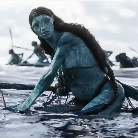 the fact that she did sm whilst being pregnant is crazy 😵‍💫 Pregnant Navi Avatar, Neytiri Pregnant, Avatar Pregnant, Pregnant Avatar, Native Anime, Ronal Avatar, Avatar 2 Movie, Blue People, Avatar Dr