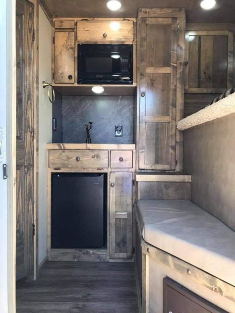 Small Weekender Horse Trailer Ideas, Small Horse Trailer Remodel, Diy Weekender Horse Trailer, Horse Trailer Weekender Conversion, Weekender Horse Trailer Ideas, Living Quarters Horse Trailer Remodel, Diy Horse Trailer Living Quarters, Horse Trailer Weekender, Horse Trailer Decor