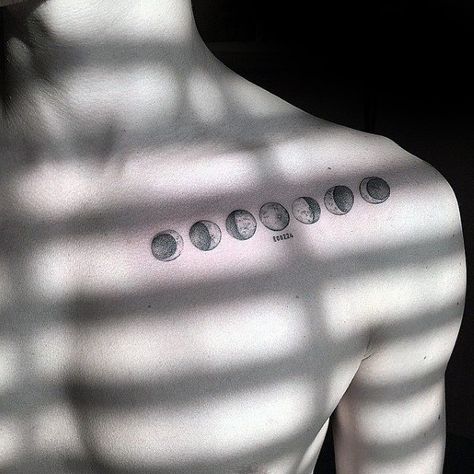 Moon Phases Tattoo Chest, Hai Tattoo, Collar Bone Tattoos, Collar Bone Tattoo For Men, Clavicle Tattoo, Tato Dada, Moon Phases Tattoo, Small Chest Tattoos, Tattoo Chest