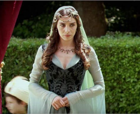 Mahidevran Sultan - Magnificent Century - “The Expose” Season 1, Episode 24 Mahidevran Sultan Dress, Sultana Mahidevran, Magnificent Wardrobe, Mahidevran Sultan, Amazing Costumes, Gala Gown, Designer Outfit, Wedding Dresses Cinderella, Medieval Costume