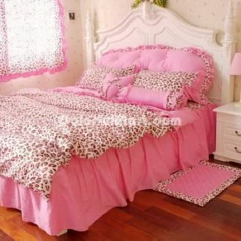 Full Size 1 Duvet Cover, 2 Pillowcases, And 1 Bed Skirt Pink Cheetah On White Background With Pink Bedskirt Brand New, Never Used $300+ Value Cheetah Print Bedding, Leopard Print Bedding, Leopard Bedding, Princess Bedding, Princess Bedding Set, Pink Cheetah Print, Princess Bed, Girls Rooms, Twin Bed Sets