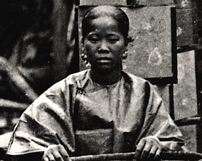 A Black Chinese woman in the Guangdong province Black Fact, Anti Christianity, Chinese People, Asian History, History Education, We Are The World, African History, African American History, Ancient Chinese