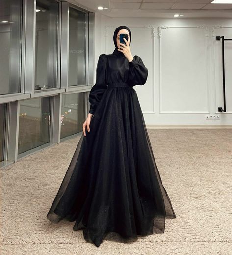 Hijab Prom Dress, Muslim Prom Dress, Baju Kahwin, Islamic Fashion Dresses, Gowns Dresses Elegant, Soiree Dress, Gaun Fashion, Mode Abaya, Fancy Dresses Long