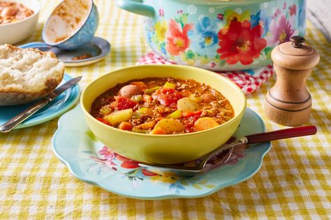 This Hearty Hamburger Soup Is Perfect for a Frigid Daythepioneerwoman Speedy Hamburger Soup Pioneer Woman, Ree Drummond Hamburger Soup, Pioneer Woman Hamburger Soup, Easy Hamburger Soup, Canning Whole Tomatoes, Easy Hamburger, Hamburger Soup, Favorite Recipes Dinner, Ree Drummond