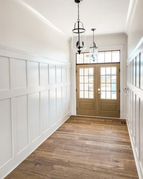 Wainscoting in the Entryway | Start at Home Decor Foyer Wainscoting Entryway Modern, Entry Hallway Ideas, Vintage Flooring, Entry Makeover, Wainscoting Ideas, Diy Wood Wall, Diy Wainscoting, Finish Work, At Home Decor