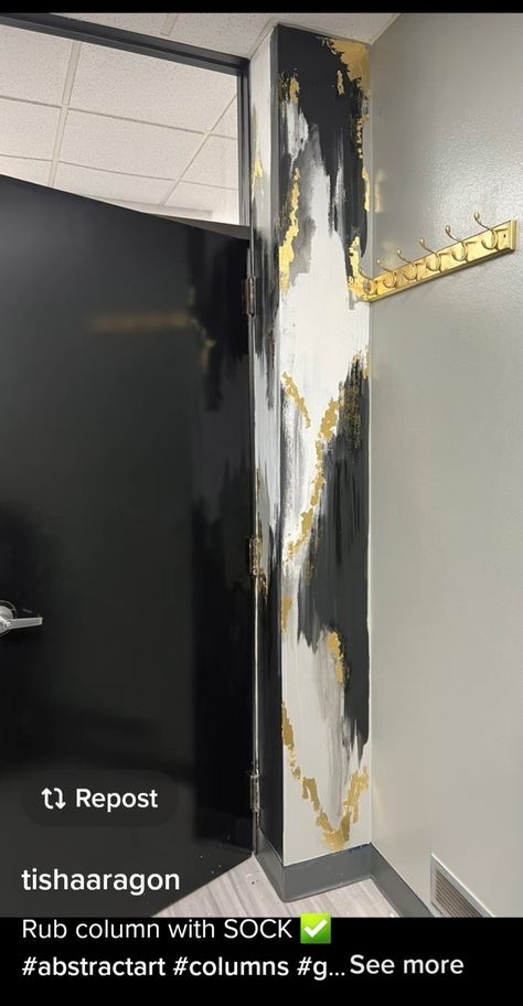 Black Gold Accent Wall, White And Gold Accent Wall, Silver Wall Paint, Black And Gold Salon, Black Gold Wall, Gold Accent Wall, Feature Wall Bedroom, Beige Paint, Silver Wall