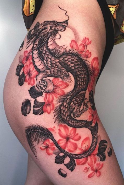 Tattoo Ideas For Girls: Hip Tattoos Dragon Tattoo Hip, Beauty Spirituality, Dragon Thigh Tattoo, Hip Tattoo Designs, Red Dragon Tattoo, Dragons Tattoo, Tattoos Infinity, Hip Tattoos, Tattoos Mandala