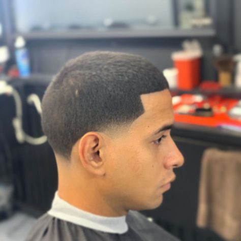 Buzz Cut With Taper Fade, Taper Fade Buzz Cut, Buzz Cut Taper Fade, Taper Buzz Cut, Blowout Taper Fade, Batman Haircut, Travis Scott Outfits, Ootd Ngampus, Taper Fade Short Hair