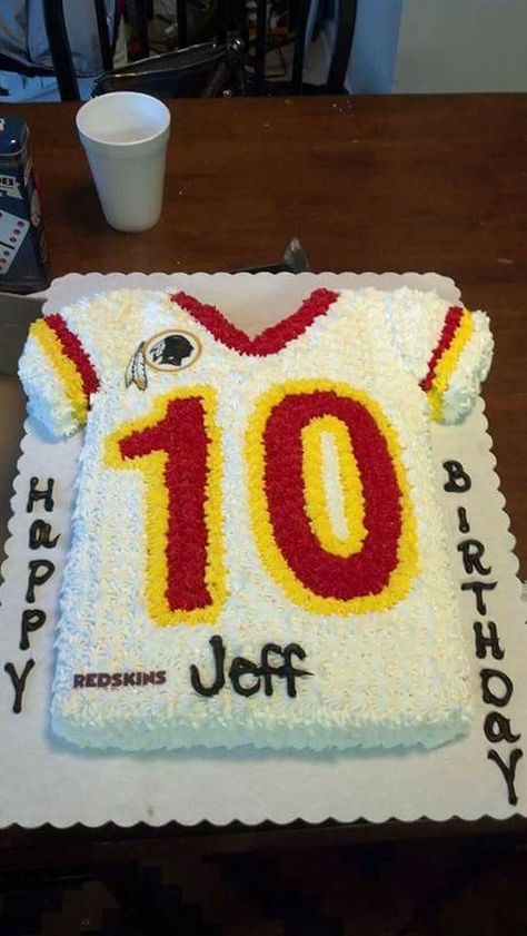 Football Jersey Cake, Cake Pic, Jersey Cake, Adult Birthday Cakes, Birthday Stuff, Cake Decorating Designs, Football Party, 6th Birthday, Buttercream Cake