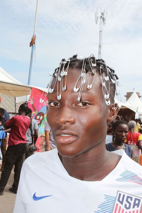 Ghana Street Style, Festival Street Style, Afro Punk Festival, Girls With Freckles, Black Girls With Freckles, Street Style 2018, Freckles Girl, Accra Ghana, Editorial Hair