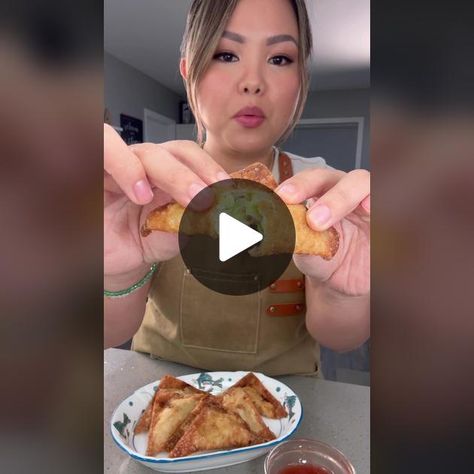 TikTok · stephvnietea Chicken Wontons, Cheese Wontons, Cream Cheese Wontons, Fried Wontons, Wonton Recipes, Wonton Wrappers, Sweet And Sour Sauce, Party Appetizers, Restaurant Recipes