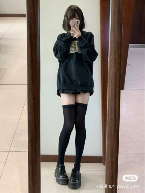 Butlers Outfits, Black Hoodie And Skirt Outfit, Hoodie With Skirt Outfit, Japanese Leggings Outfit, Oversized Hoodie And Skirt Outfit, Japanese Girl Outfits, Hoodie Skirt Outfits, Hoodie And Skirt Outfits, Hoodie And Skirt Outfit Korean