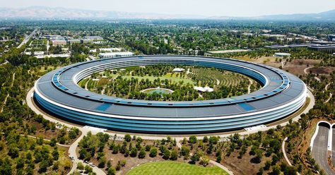 Apple will give $2.5 billion for housing in California. Facebook and Google will give $1 billion each. Google Campus, Apple Headquarters, 432 Park Avenue, Shanghai Tower, Circular Buildings, Apple Park, Jean Nouvel, Foster Partners, Norman Foster