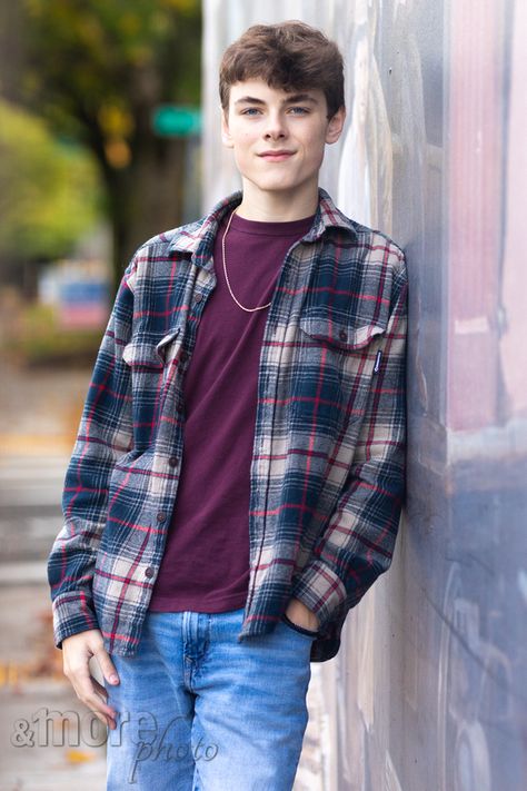 High School Guys Senior Portrait, Teen Boy || And One More Photo - photography by Krista Fleming Teen Boy Photoshoots, Senior Portraits Male, Bellevue Washington, Boy Photo Shoot, Child Portraits, Fall Family Portraits, Mercer Island, High School Senior Photography, High School Senior Portraits