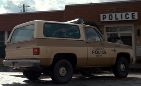 Matchbox Just (Unofficially) Released Chief Hopper’s Truck from “Stranger Things”! Dr Items, Chief Hopper, 80's Aesthetic, Hopper Stranger Things, Jim Hopper, Sun Tv, Subcompact Cars, Chevrolet Van, Police Truck