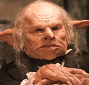 Gringotts Head Goblin | Harry Potter Wiki | Fandom powered by Wikia Harry Potter Goblin, Harry Potter Creatures, Harry Potter Wiki, Rubeus Hagrid, Theme Harry Potter, Harry Potter Halloween, Harry Potter Drawings, Harry Potter Anime, Harry Potter Books