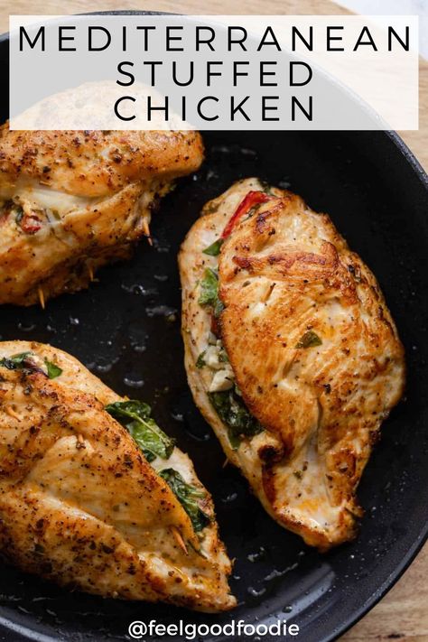 This healthy low carb dinner is so delicious and simple to make! Mediterranean stuffed chicken is a quick and easy weeknight meal that is ready to serve in around 30 minutes and it’s loaded with fresh and vibrant flavors. Easy Weeknight Mediterranean Meals, Meditterean Recipes Chicken, Sonoma Diet Recipes, Hearty Mediterranean Meals, Medditeranean Family Dinner, Meteranian Chicken Recipes, Mediterranean Dishes With Chicken, Mediterranean Diet Chicken Recipes Easy, Stuffed Mediterranean Chicken