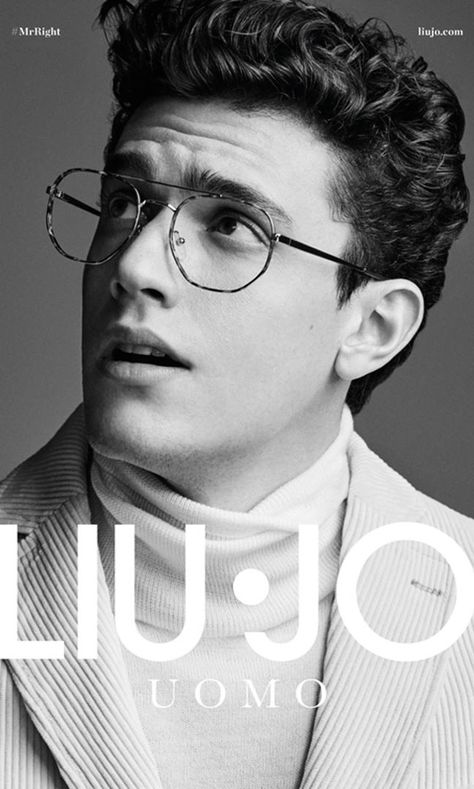 Xavier Serrano is the Face of Liu Jo Uomo Fall Winter 2019.20 Collection Xavier Serrano, Male Portrait Poses, Male Celebs, Mr Right, 90s Era, Studio Portrait, Male Photography, Photography Poses For Men, Men Model