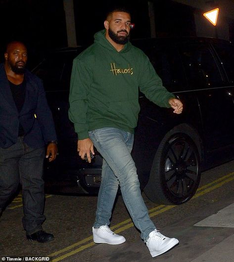 Green Hoddies Outfits Ideas Men, Green And Black Outfits Men, Olive Hoodie Outfit Men, Mens Green Outfit, Green Hoodie Outfit Men, Drake Baggy Fits, Drake Style Outfits Men's Fashion, Drake Jacket Outfits, Black Hoodie Outfit Men