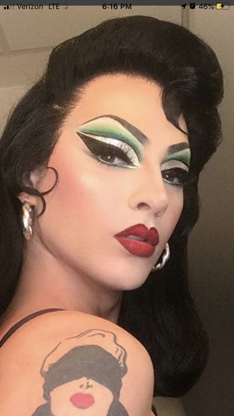 Campy Makeup Looks, Drag Eyebrows, Violet Chachki Makeup, Easy Drag Makeup, Easy Drag Queen Makeup, Dark Queen Makeup, Drag Queen Makeup Looks, Drag Makeup For Women, Drag Makeup Ideas